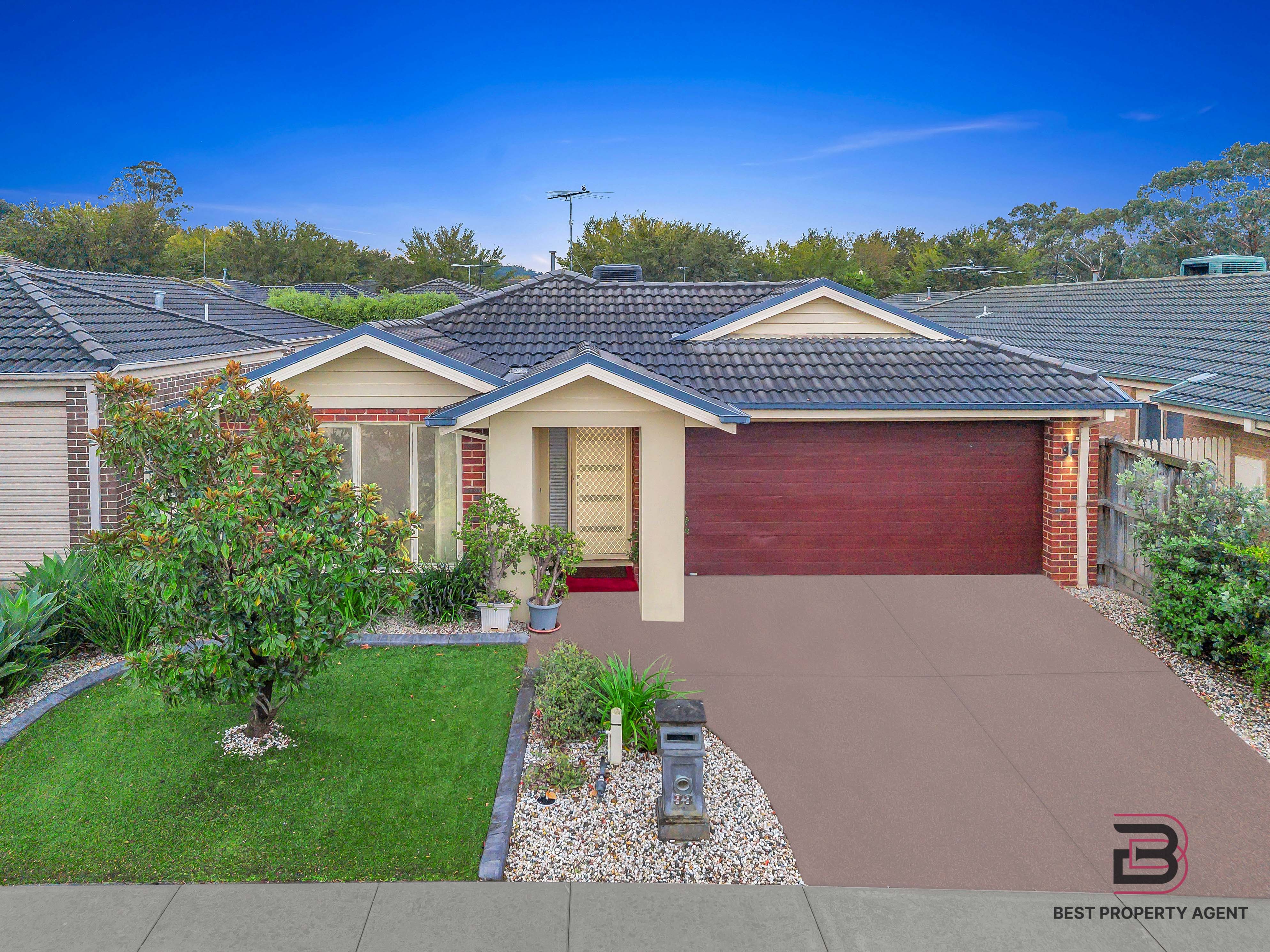 Prime Northside Living and Investment Opportunity.